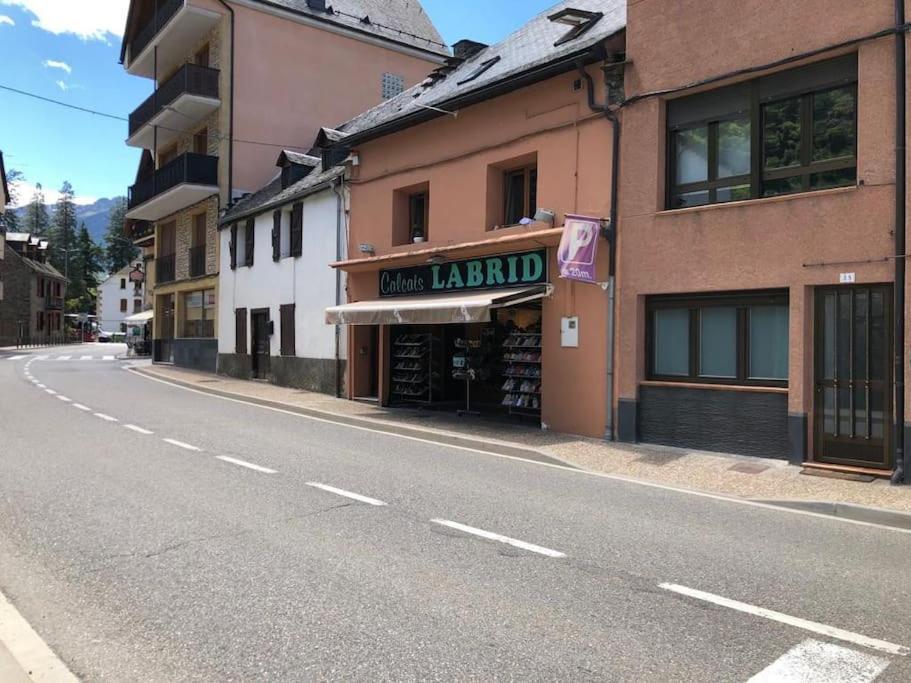 Alojamiento Karina Lägenhet Les Exteriör bild